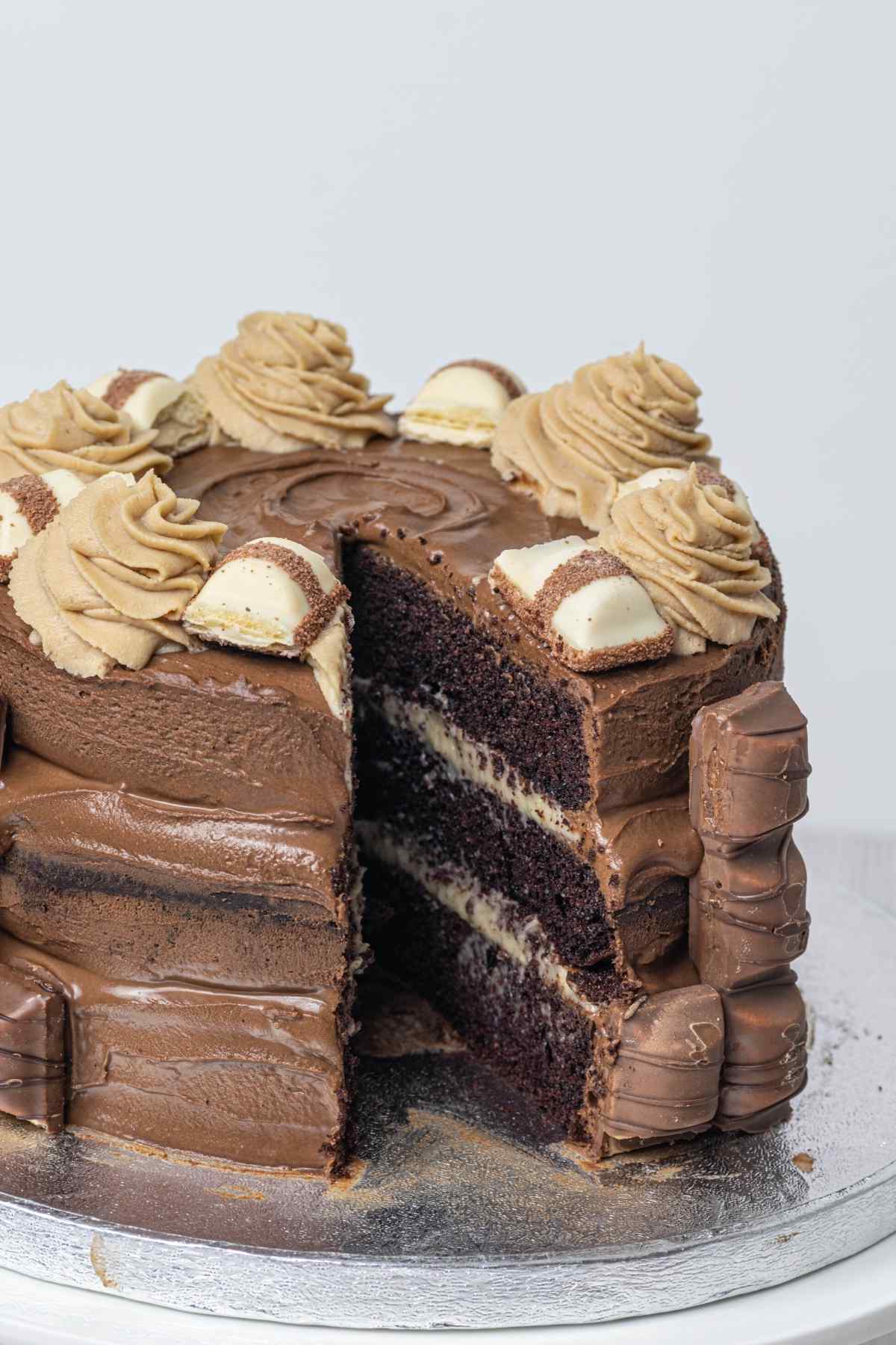 Hogyan készítsek Kinder Bueno tortát?